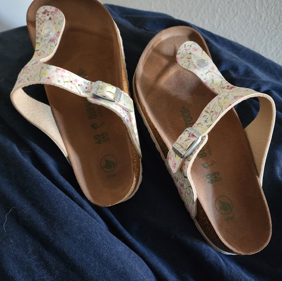 Birkenstock White Vegan Size 40 - Picture 2 of 3